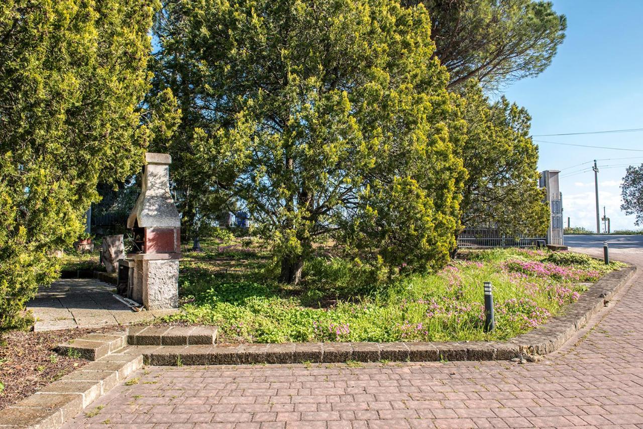 A11 - Varano, delizioso trilocale con giardino Ancona Esterno foto